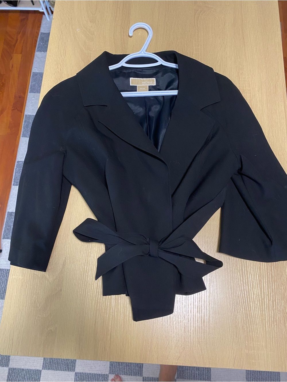 🛍️ Michael Kors Black Cropped Blazer with Belt - Picture 2 of 15